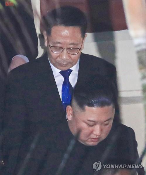 This file photo, taken Feb. 26, 2019, shows then North Korean Ambassador to Vietnam Kim Myong-gil (top) accompanying North Korean leader Kim Jong-un on a visit to the North Korean Embassy in Hanoi. The North Korean leader was in the city to hold his second summit with U.S. President Donald Trump. The diplomat, well-versed in U.S. affairs, is known to have been picked as the counterpart of U.S. Special Representative for North Korea Stephen Biegun. (Yonhap)