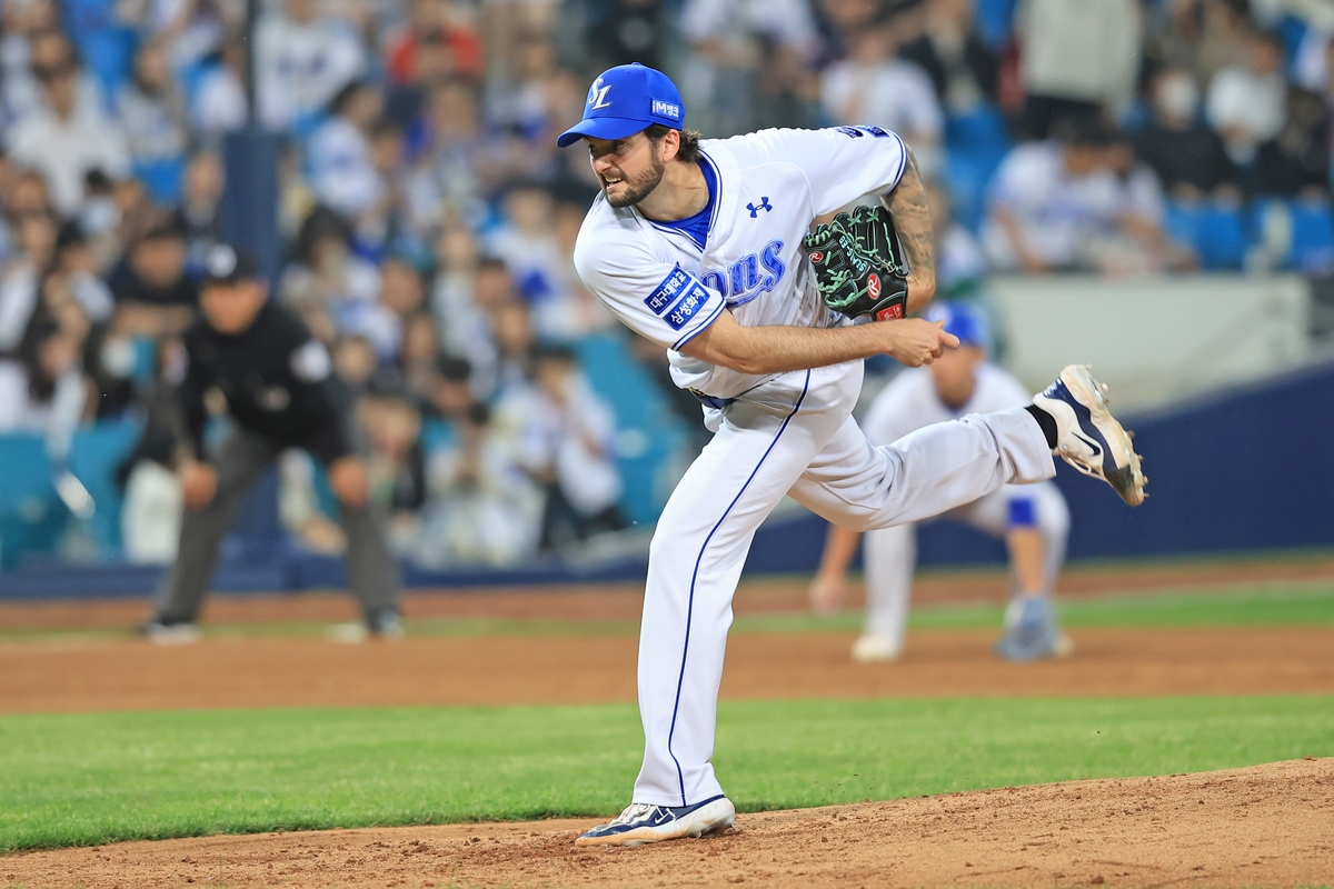 Samsung Lions starter Connor Seabold pitches against the Lotte Giants during a Korea Baseball Organization regular-season game at Daegu Samsung Lions Park in Daegu, 240 kilometers southeast of Seoul, on May 3, 2024, in this photo provided by the Lions. (PHOTO NOT FOR SALE) (Yonhap)