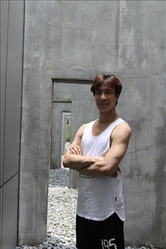 "자다가 벌떡 깰 만큼 힘들지만…안무가로 성공 꿈꿔요"2