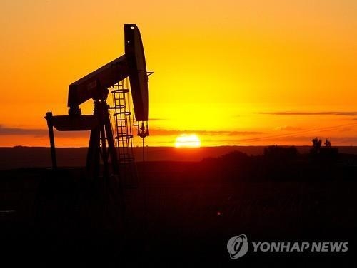원유 전문가들, '산유국 감산 가능성 낮다'에 베팅(종합) - 2