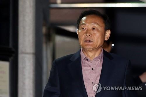 성추행 포천시장 '주민소환' 이뤄질까…서명목표 달성 - 3