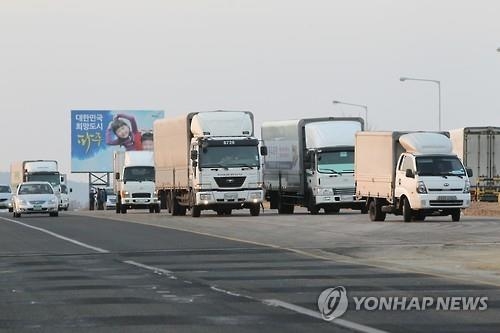 <개성공단 중단> 입주 기업들 "2013년 손실 겨우 보전했는데…" - 2