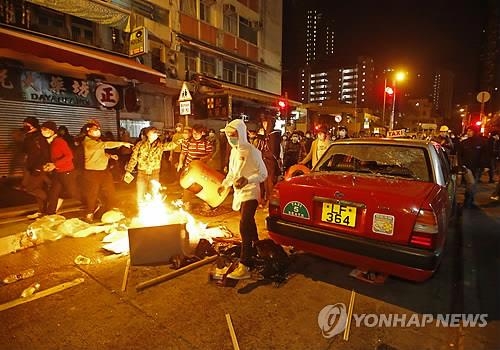 "시진핑, 홍콩시위 톈안먼사태 식으로 유혈 진압말라" - 2