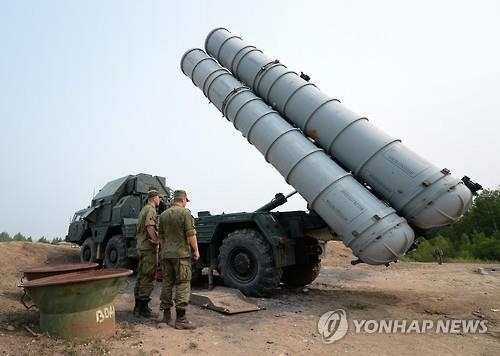 "이란, 러시아서 9조원 상당 무기·군사장비 구매 계획" - 2