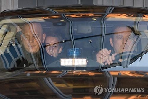 프랑스 검찰 "사르코지, 불법선거자금 조성 공식 수사" - 2
