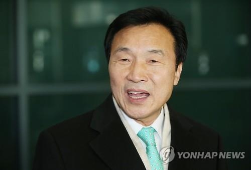 "정치적 오해 살라"…安곁에 간 측근 부친상 조문도 못간 孫 - 2