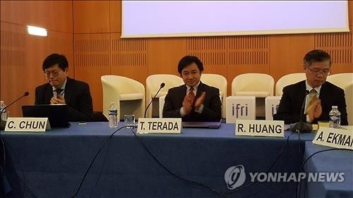 전재성 교수 "대북 제재 일변도 대응은 곤란…투트랙으로 가야" - 2