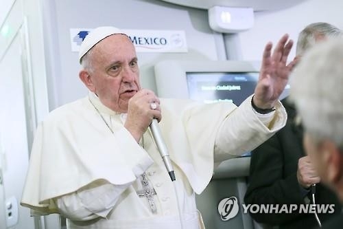 교황 "트럼프 기독교인 아냐" vs 트럼프 "종교지도자로서 수치"(종합) - 2