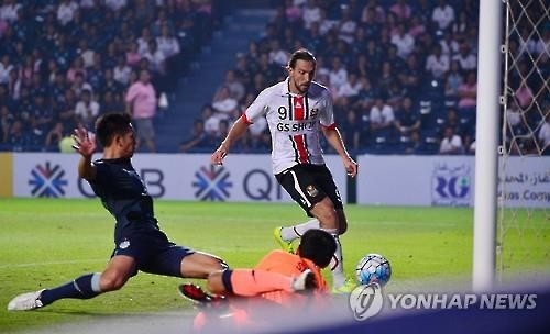 <프로축구> '최고용병' 데얀 "아드리아노 덕에 편해졌다" - 2