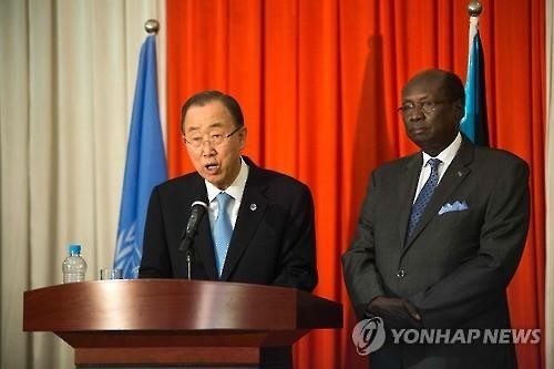반기문, '내전 종식 기대' 남수단 방문…"평화가 정치보다 우선" - 2