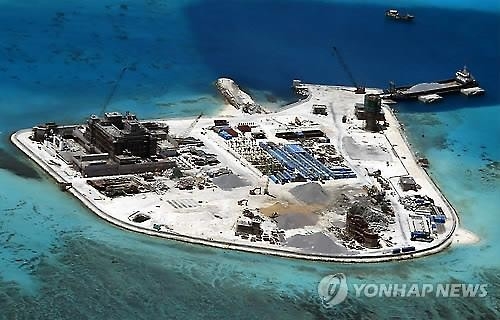 中 남중국해 담당 사령관 "모든 시나리오 상정 전쟁발발 대비" - 2