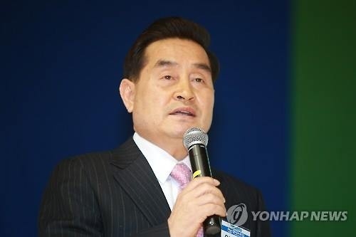 '더민주 탈당' 이윤석, 기독자유당 비례 1번 확정1