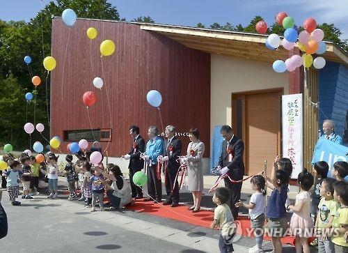 '애들 목소리 시끄러워'…日보육원대책 '님비'에 발목(종합) - 2