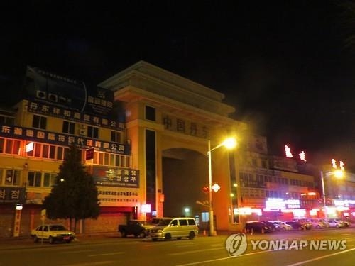 대북제재 첫달 북중교역 20% ↑…中이행성적 일단 '불합격'(종합) - 4