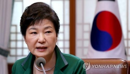 朴대통령, 총선 닷새만 첫 평가…평소보다 짧은 6분 발언 - 2
