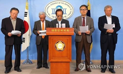 야권 승리에 머쓱해진 재야원로, 영향력 위축되나 - 2
