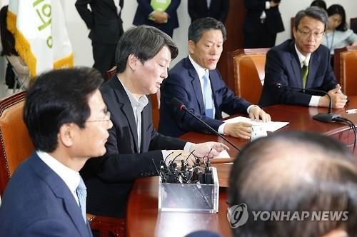 국민의당 "단결" 외쳤지만…연립정부·원내대표 '동상이몽' - 2