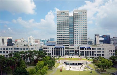 대전시 인사청문간담회 개선안 '8개월째 감감' - 3