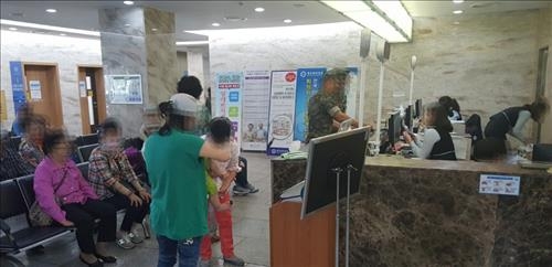 제주한라병원 전자의무기록 마비로 외래진료 한때 중단(종합) - 2