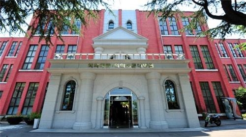 '지방 최초' 설립 50주년 맞은 조선대 의과대학 - 2