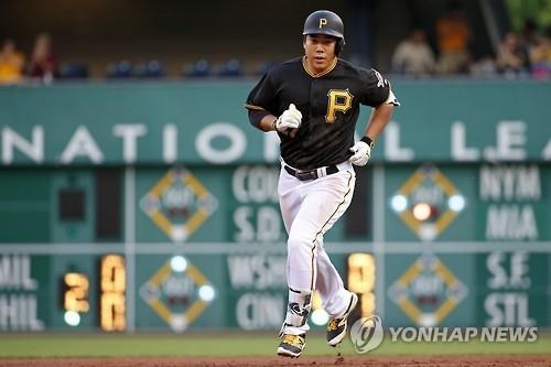 강정호, 시즌 7호 홈런·2루타로 멀티히트(종합) - 2