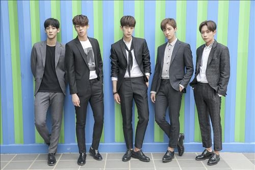 크나큰 "연습생 기간 총합 20여년…팬 1만명 목표죠" - 2