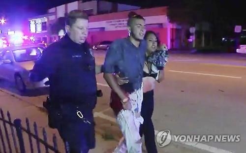 힐러리 "테러행위…유세 취소"…트럼프 "오바마 사임해야"(종합2보) - 2