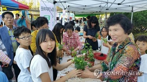 광주 곳곳 마을사업 활발…'마을공동체의 부활' - 2