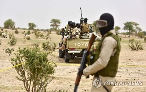 보코하람, 나이지리아 장례식장서 24명 살해 - 2