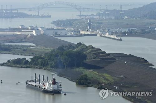 <파나마 운하 확장> ① 9년간의 대공사…366m 길이 배도 통행 '거뜬' - 4