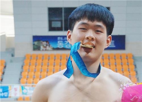제2의 이만기를 꿈꾼다…중학교 씨름 평정한 박민교 - 2
