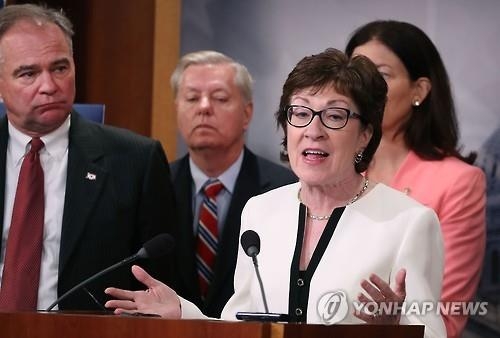미국 상원의원들 '초당적' 총기규제법안 다시 마련 - 2