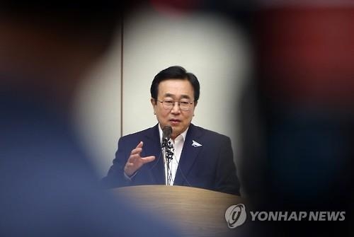 서병수 "'김해신공항' 전향적 수용…사퇴 않겠다"(종합) - 2