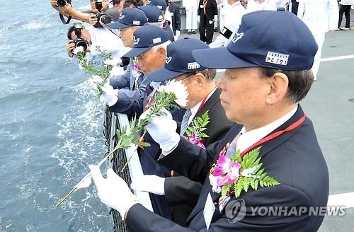 부산앞바다서 한국전쟁 승리의 단초 '대한해협해전' 승전 기념식 - 2