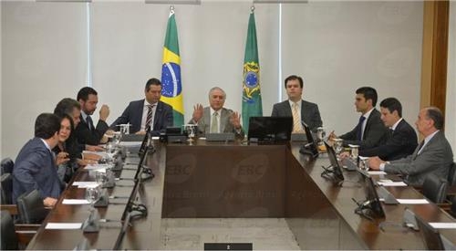 브라질 정부, 공공부채 관리 위해 보유외환 사용 검토 - 2