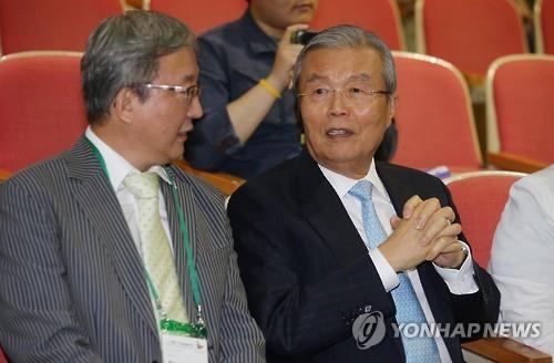 김종인, 기본소득 화두·권영길 회동…좌우없는 경제 광폭행보 - 2