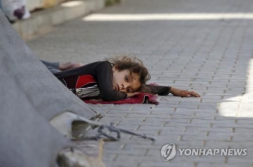 "터키, 시리아 난민에 이중국적 부여 30만명 규모 될 것" - 2