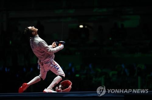 <올림픽> "킴킴킴킴!" 김정환 응원소리로 가득 찬 리우 경기장 - 2