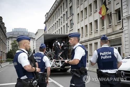 벨기에, 인터넷 동영상에서 기독교도 살해 위협한 10대 체포 - 2