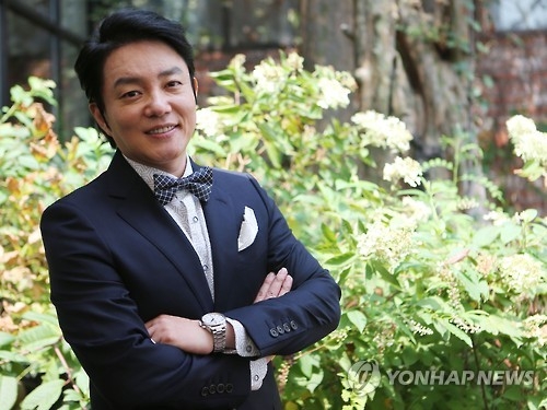 이범수 "언젠간 뒤로 물러나겠지만 최대한 늦게" - 2