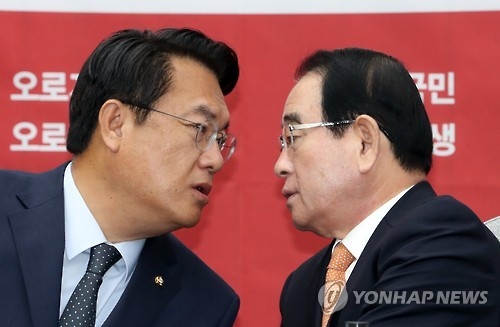 與, 全의원 10만원 모금…쌀 일괄 구매해 수해민에 전달 - 1