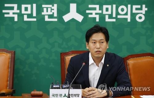<임기내 개헌> 국민의당 "만시지탄…정권비리 은폐수단 돼선 안돼" - 1