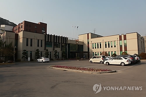 춘천시의원, 식사 비용 부의장 업무카드로 결제 '구설' - 1