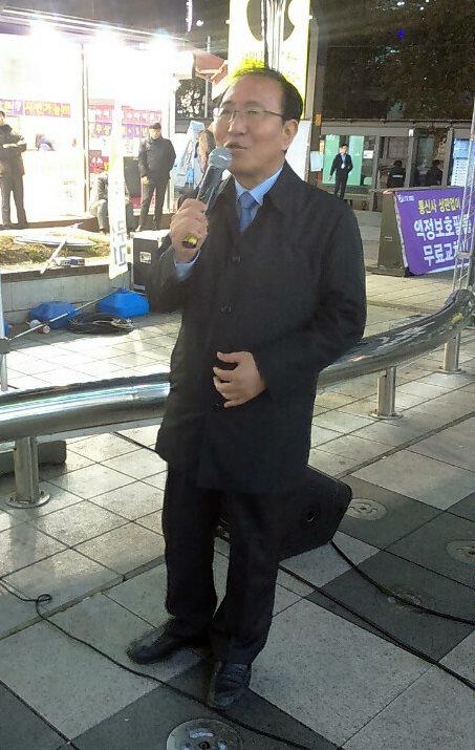 인천서 거리연설하는 노회찬 원내대표