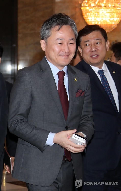 與 "표창원 편든 언론사들 제소하겠다" - 1