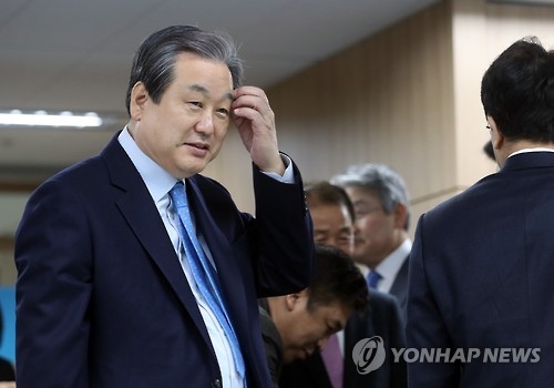 김무성 "불출마 번복 어려운 얘기…현재로선 변화 없다" - 1