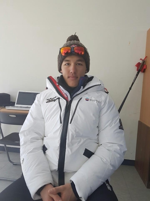 11일 동계체전에서 우승한 뒤 시상식을 기다리는 김마그너스.