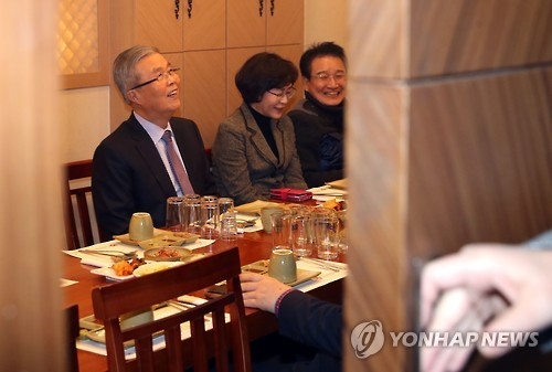 독일行 김종인 "나라 형편 생각하고 결심할테니 기다려봐라" - 1