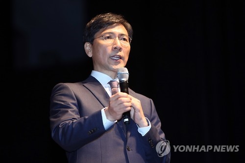 '대세몰이' 文, 안보공세 차단…시험대 오른 安, 집토끼 공략 - 3