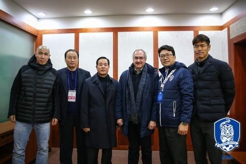 ACL 2차전 울산 경기 관전 위해 울산문수월드컵경기장 찾은 대표팀 코치진